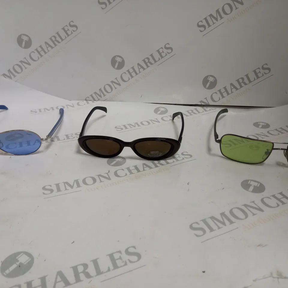 BOX OF APPROX 5 PAIRS OF ASSORTED SUNGLASSES TO INCLUDE VOGART 2667I, VOGART 2647, VOGART 1343IM.