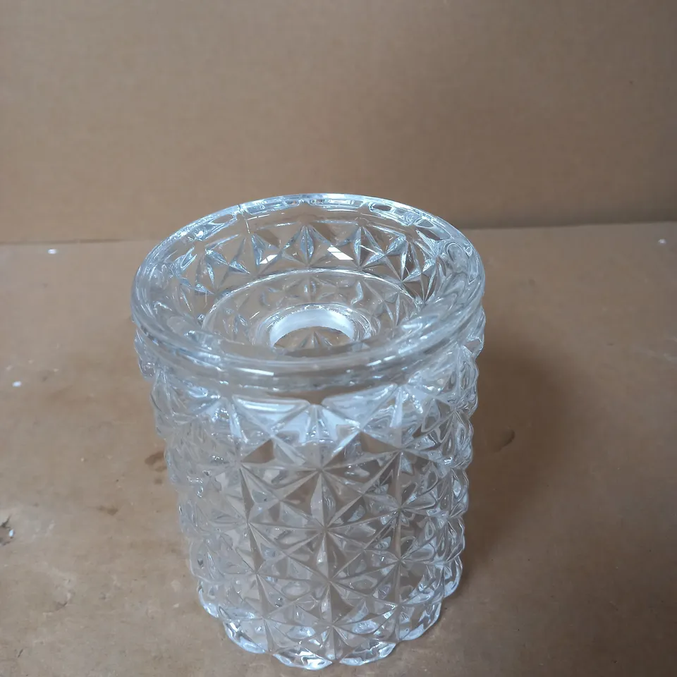 VICTORIA SPARE GLASS LIGHT SHADE 