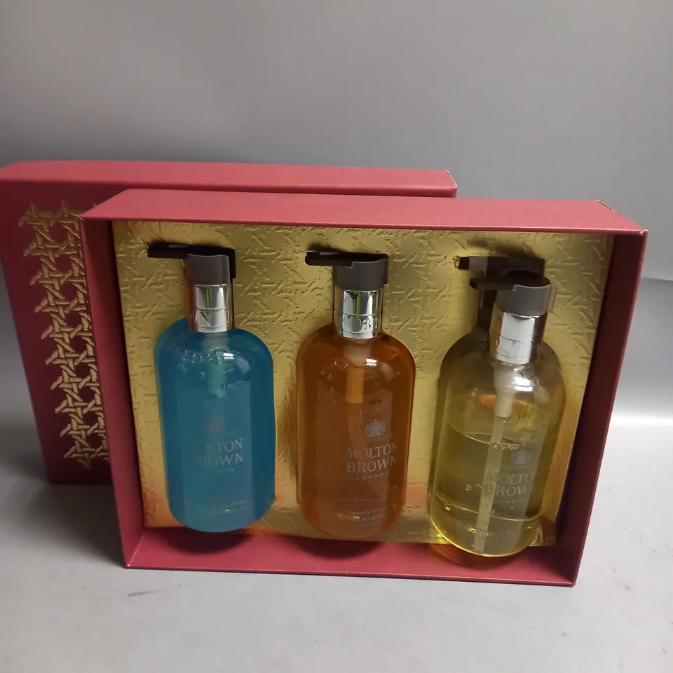 BOXED SET OF 3 MOLTTON BROWN FINE LIQUID HAND WASHES 300ML EACH