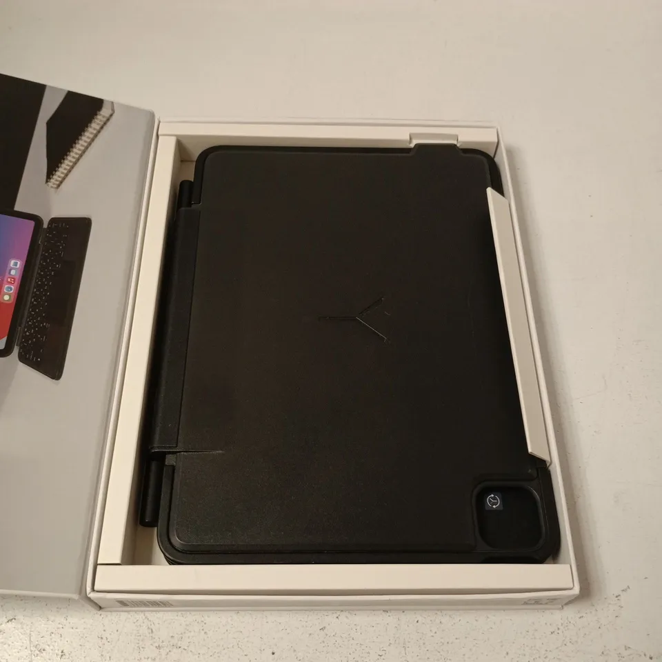 BOXED BRYDGE AIR MAX+ WIRELESS KEYBOARD AND CASE WITH TRACKPAD