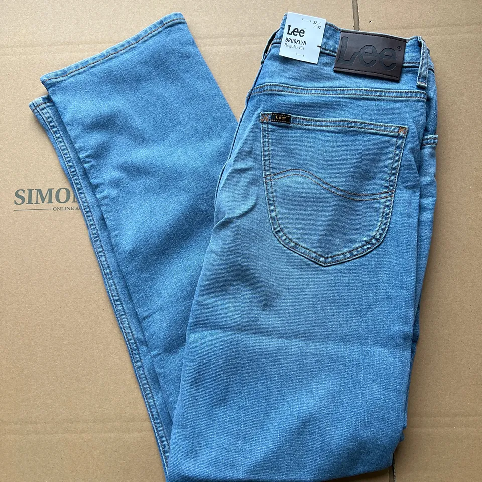 LEE BROOKLYN REGULAR FIT JEANS SIZE 32/32