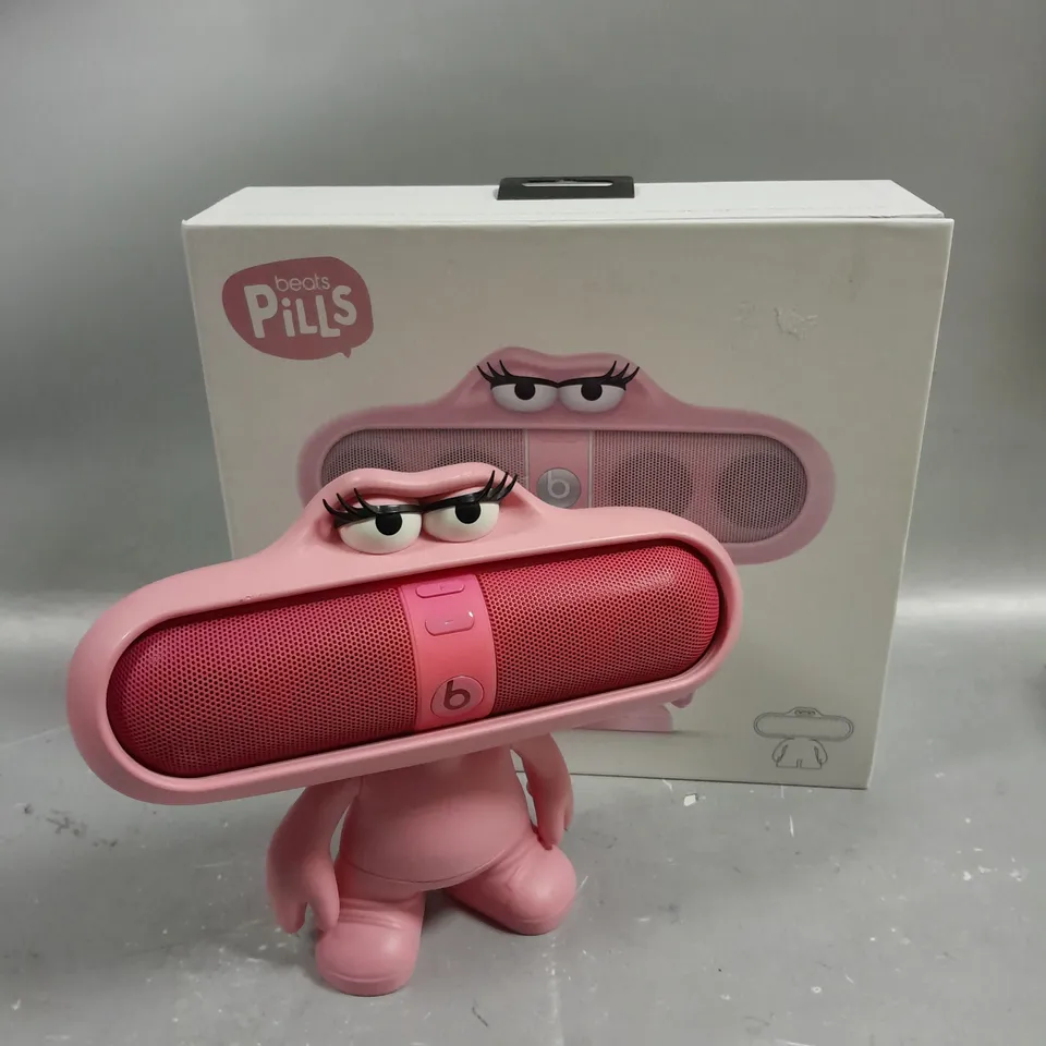 BOXED BEATS PILL WIRELESS SPEAKER WITH CHARACTER MOUNT 
