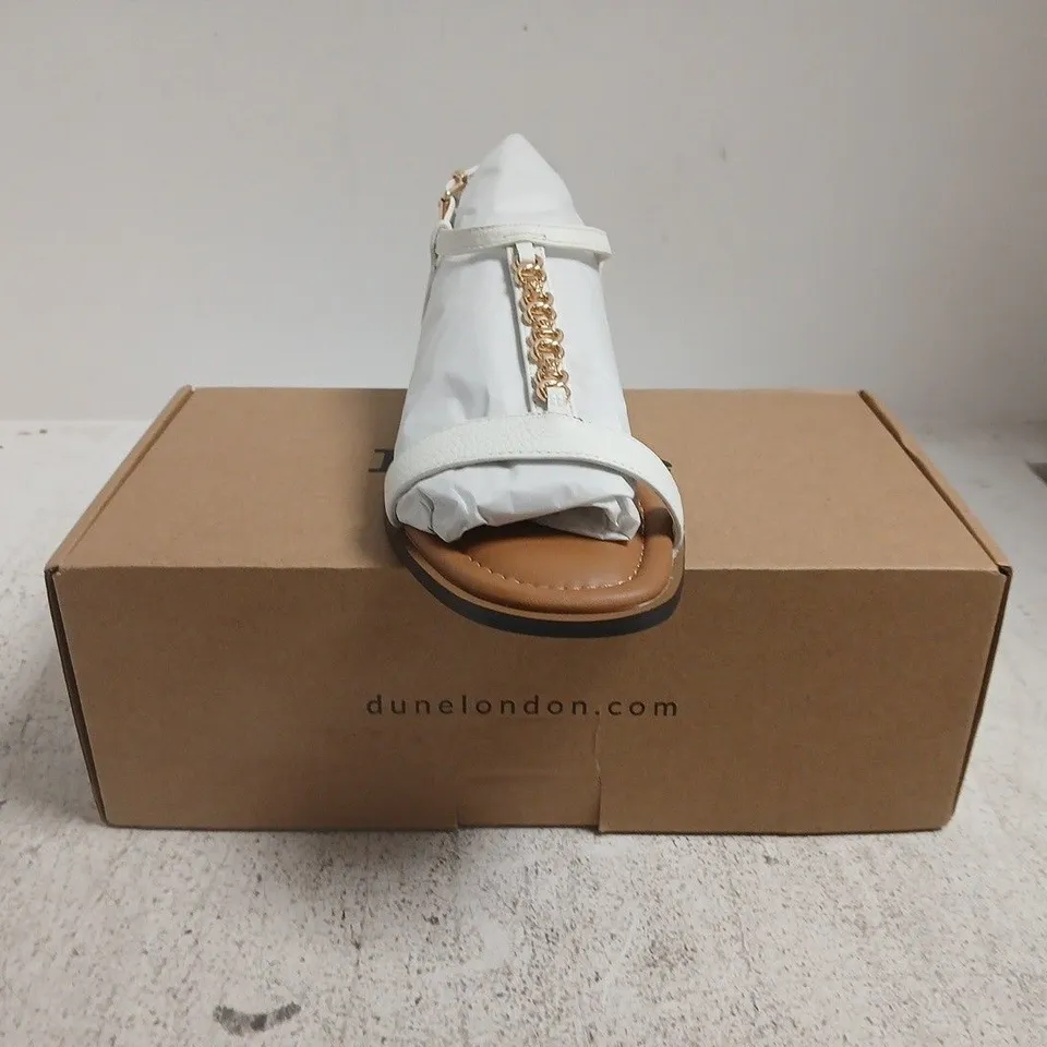 BOXED PAIR OF DUNE LONDON SANDALS IN WHITE SIZE 6