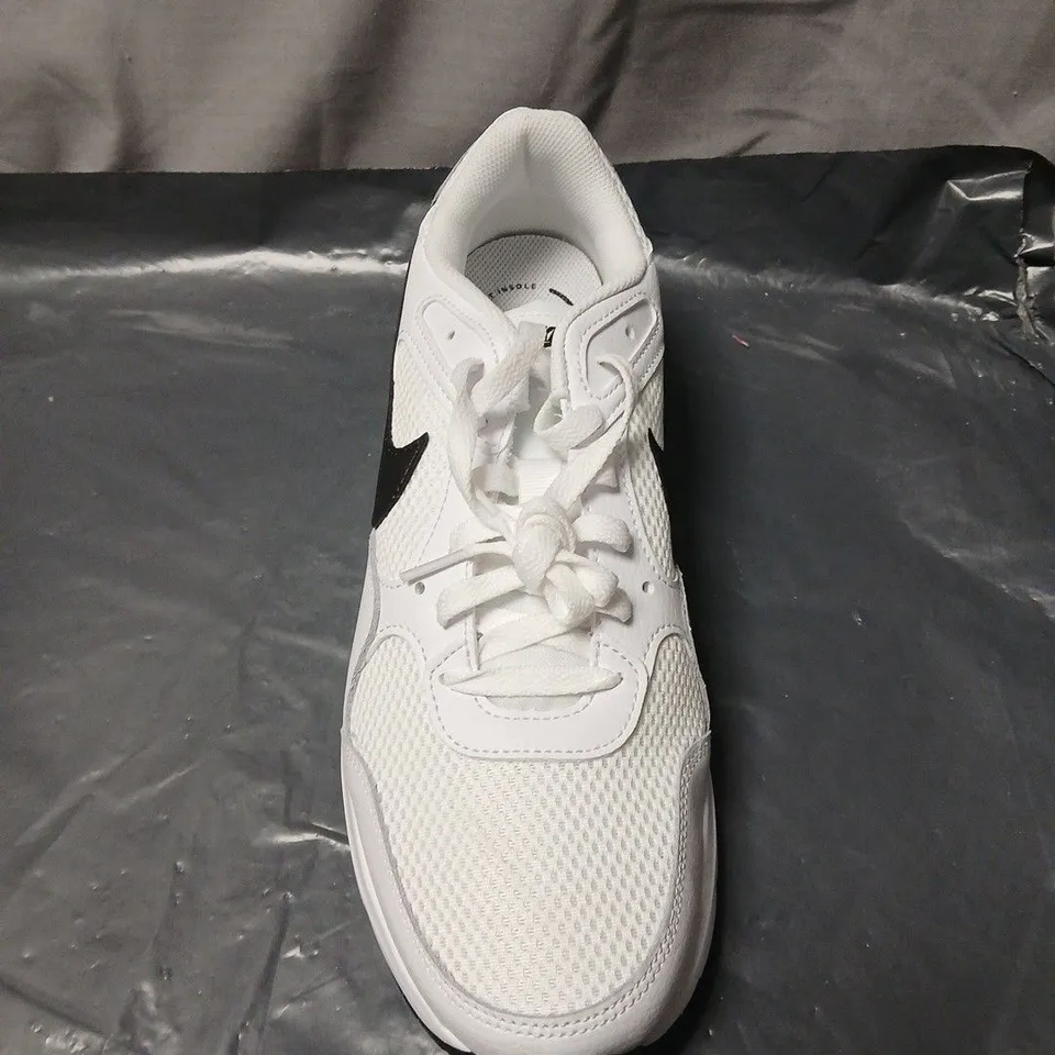 NIKE WHITE RUNNING SHOES WITH BLACK SWOOSH UK SIZE 9. UNBOXED