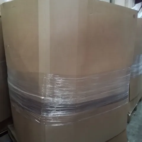 PALLET CONTAINING A LARGE QUANTITY OF PILLOWS 
