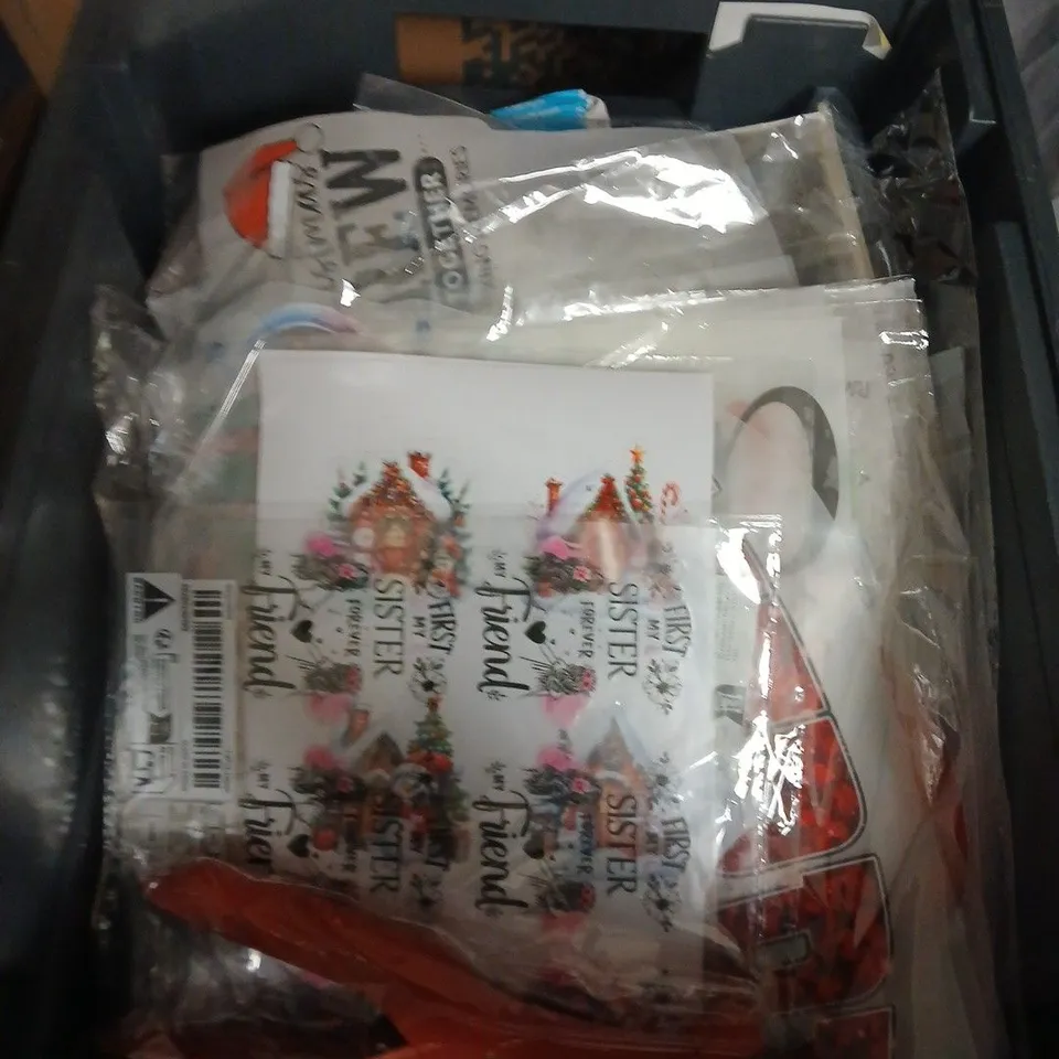 APPROXIMATELY 20 ASSORTED HOUSEHOLD ITEMS TO INCLUDE LED LIGHTS, LED HEADTORCH AND MICRO CUBES