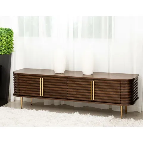 BOXED PARIS MEDIA UNIT