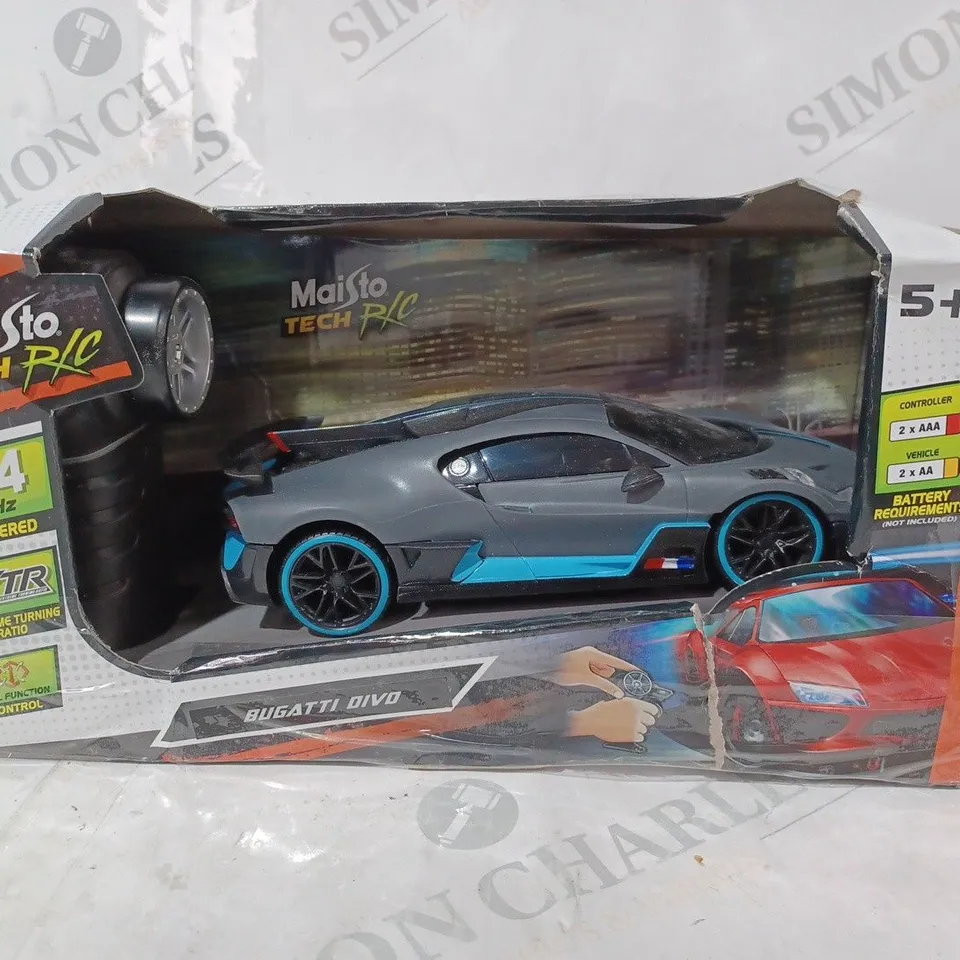BOXED MAISTO TECH 1:24 STREET SERIES RC CAR - BUGATTI DIVO