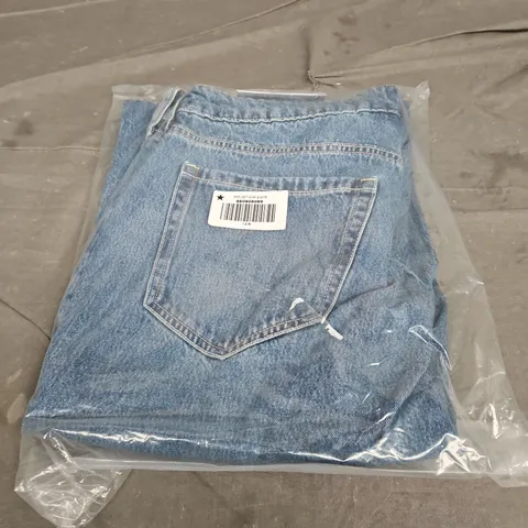 SEALED HOLLISTER LOW-RISE MEDIUM WASH BAGGY FLARE JEANS - SIZE 12-R