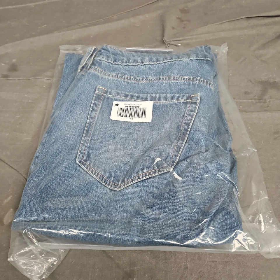 SEALED HOLLISTER LOW-RISE MEDIUM WASH BAGGY FLARE JEANS - SIZE 12-R
