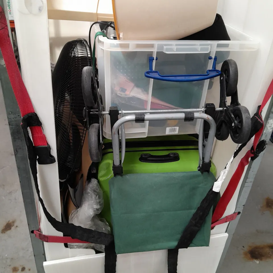 CAGE OF APPROXIMATELY 10 ASSORTED HOUSEHOLD ITEMS TO INCLUDE TOOL BOX, ETC - COLLECTION ONLY