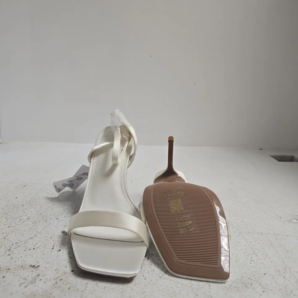 ASOS DESIGN NALI BARELY THERE HEELED SANDALS – IVORY, UK 6