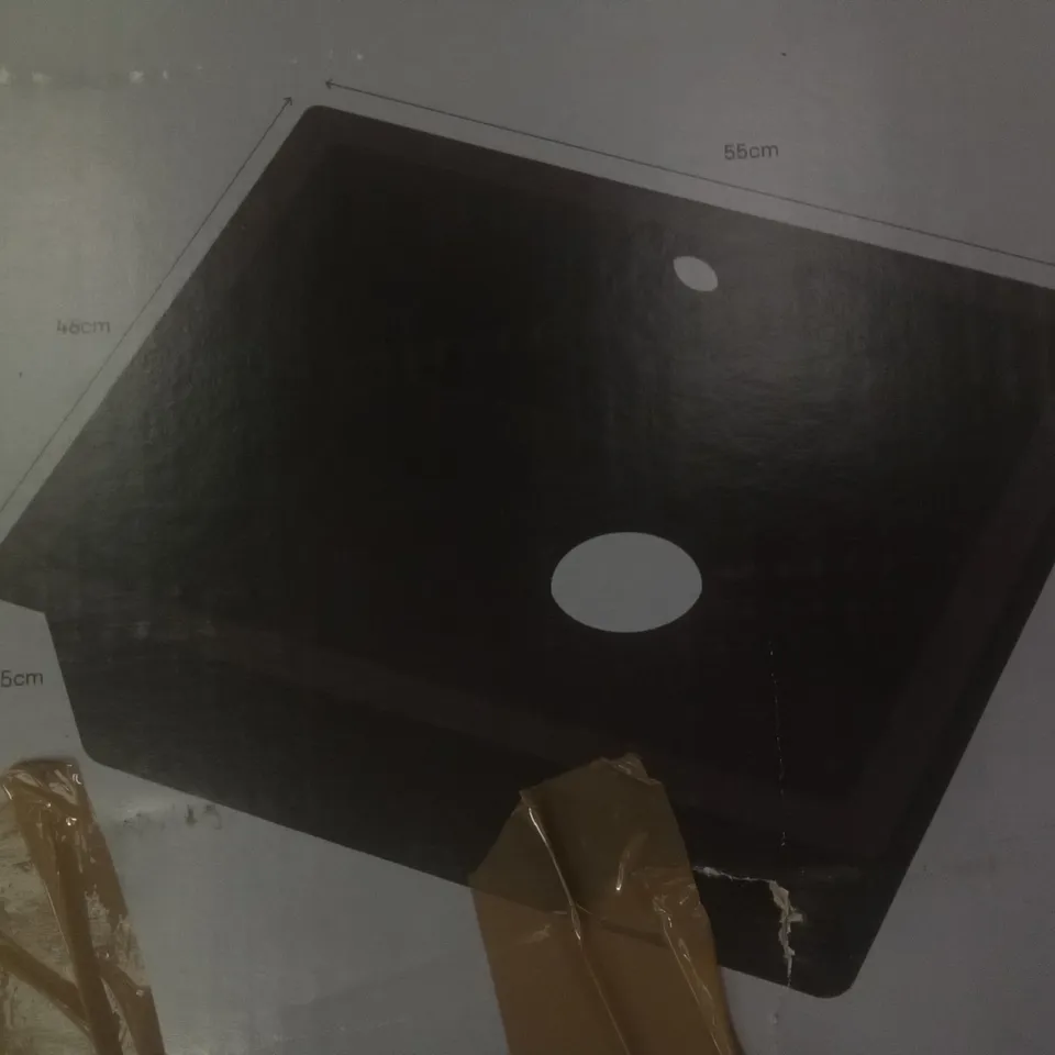 BOXED GOODHOME SORREL MEDIUM COMPOSITE QUARTZ KITCHEN SINK 55×46CM