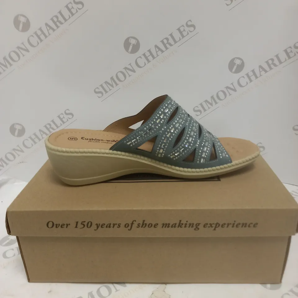 BOXED PAIR OF CUSHION WALK DIAMANTE MULES IN BLUE - SIZE 5