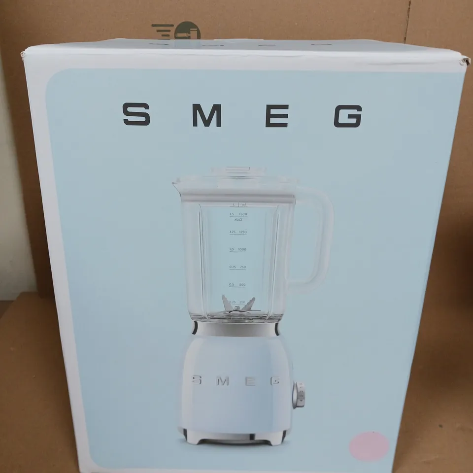 BOXED SMEG PINK BLENDER 