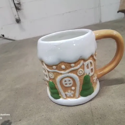 BOXED GINGERBREAD HOUSE MUG 