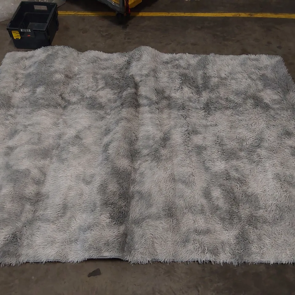 CHALANDRA SHAGGY GREY RUG // 160 X 230CM