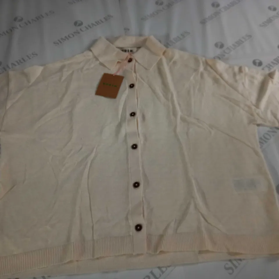 BODEN BUTTON FRONT CREAM SHIRT - S