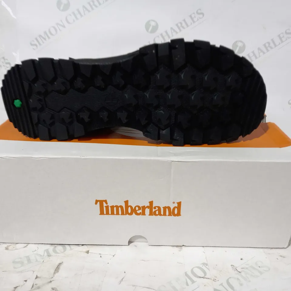 BOXED PAIR OF TIMBERLAND GARRISON TRAIL STRAP SANDALS IN BLACK UK SIZE 9.5