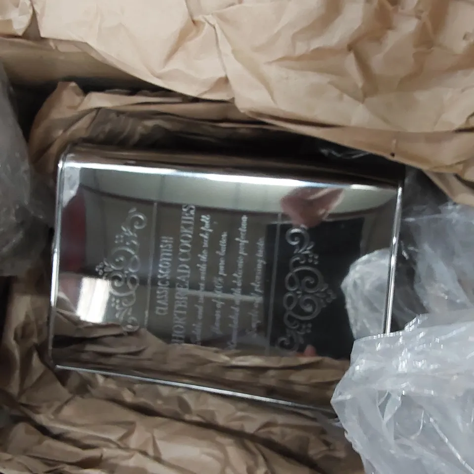 BOXED CHAI CLASSIC SCOTTISH SHORTBREAD TIN (1 BOX)