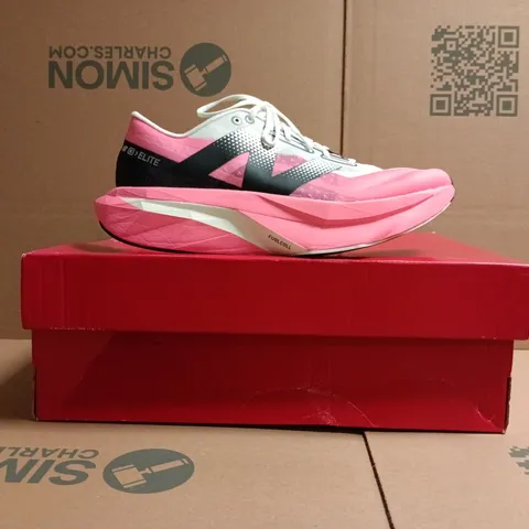 BOXED PAIR OF NEW BALANCE FUELCELL SUPERCOMP ELITE V4 TRAINERS IN PINK/WHITE SIZE UK 9