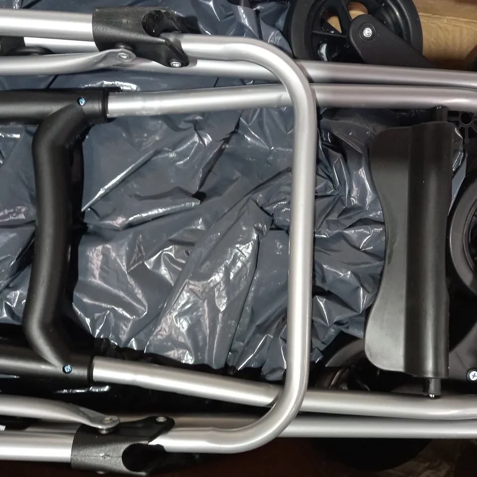 LOCK 'N LOCK INSULATED SHOPPING TROLLEY CART WITH STAIR CLIMB WHEELS