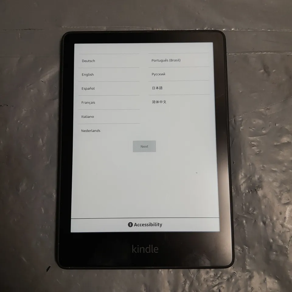 UNBOXED AMAZON KINDLE E-READER - M2L3EK