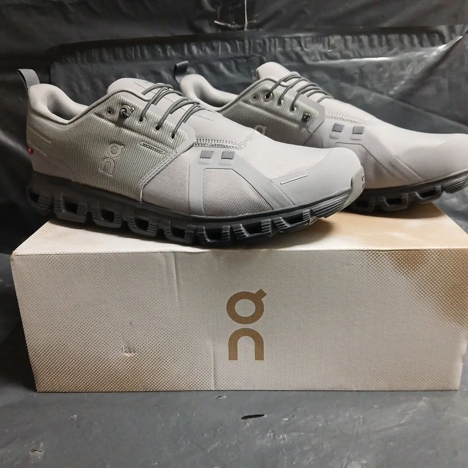 BOXED PAIR OF ON CLOUD 6 WP TRAINERS IN ALLOY/WOLF SIZE UK 11