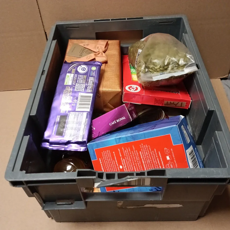 TOTE OF APPROXIMATELY 15 ASSORTED FOOD/DRINK ITEMS TO INCLUDE KELLOGGS FROSTED WHEATS, M & S BELGIAN CHOCOLATES, DAIRY MILK, ORGANIC PUMPKIN SEEDS, TONYS CHOCOLONELY MIX SET ETC