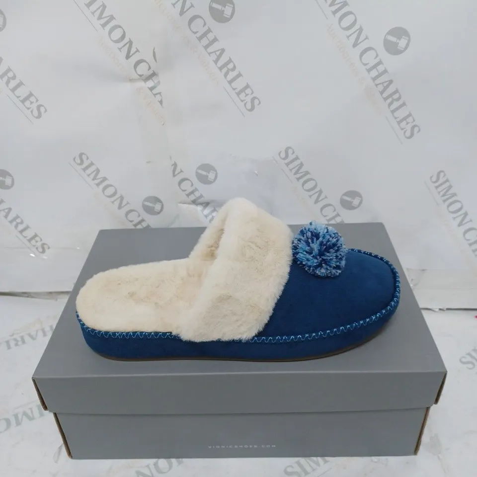 BOXED VIONIC GRACE SLIPPERS, NAVY - SIZE 6