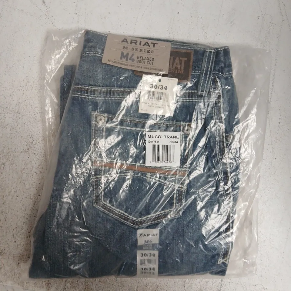 ARIAT M4 RELAXED BOOTCUT JEANS IN BLUE SIZE 30/34