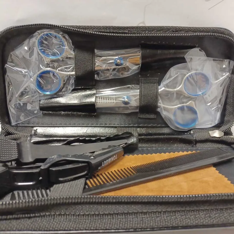 HAIRDRESSING SCISSORS SET 