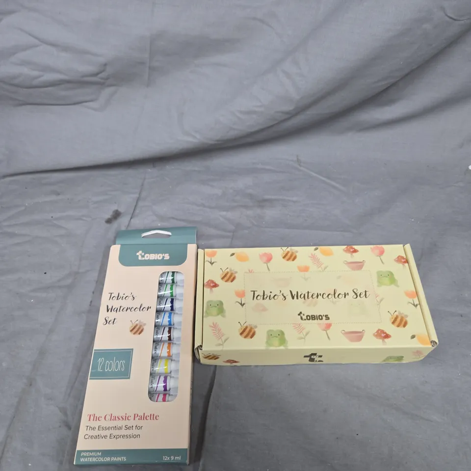 TOBIO'S WATERCOLOUR PALETTE AND WATERCOLOUR SET