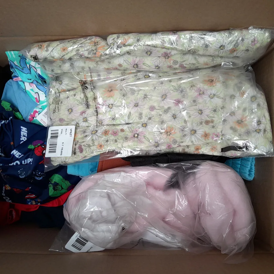 APPROXIMATELY 15 ASSORTED CHILDRENS CLOTHING PRODUCTS IN AGES RANGING FROM 5-10YRS 