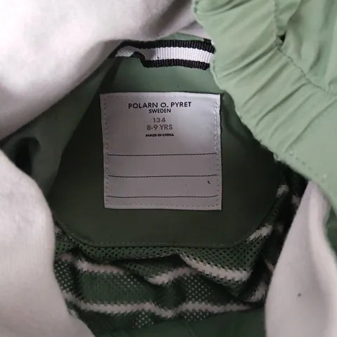 POLARN O PYRET SWEDEN ZIP COAT IN GREEN - 8-9 YEARS