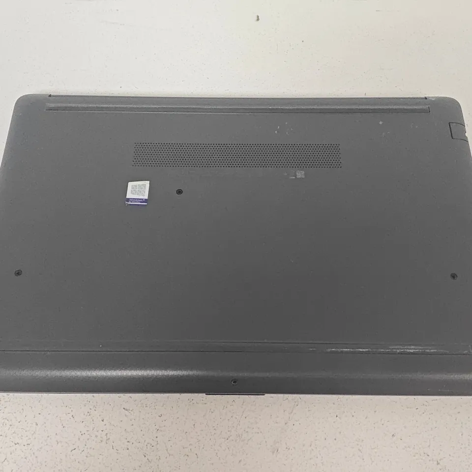 UNBOXED HP 255 G7 AMD A4 LAPTOP IN BLACK