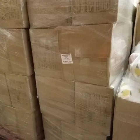 PALLET CONTAINING A LARGE QUANTITY OF CUSHIONS