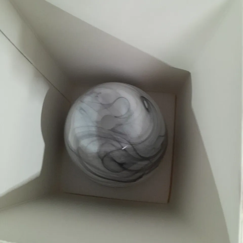 BOXED MADE BY ZEN JASPER HAND-BLOWN GLASS AROMA DIFFUSER