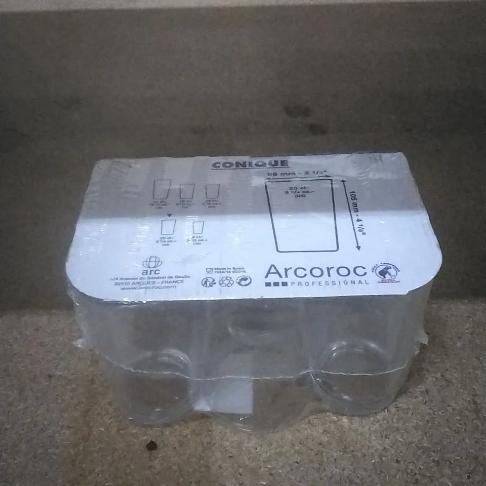 BOX OF 8 ARCOROC PROFESSIONAL CONIQUE GLASSES