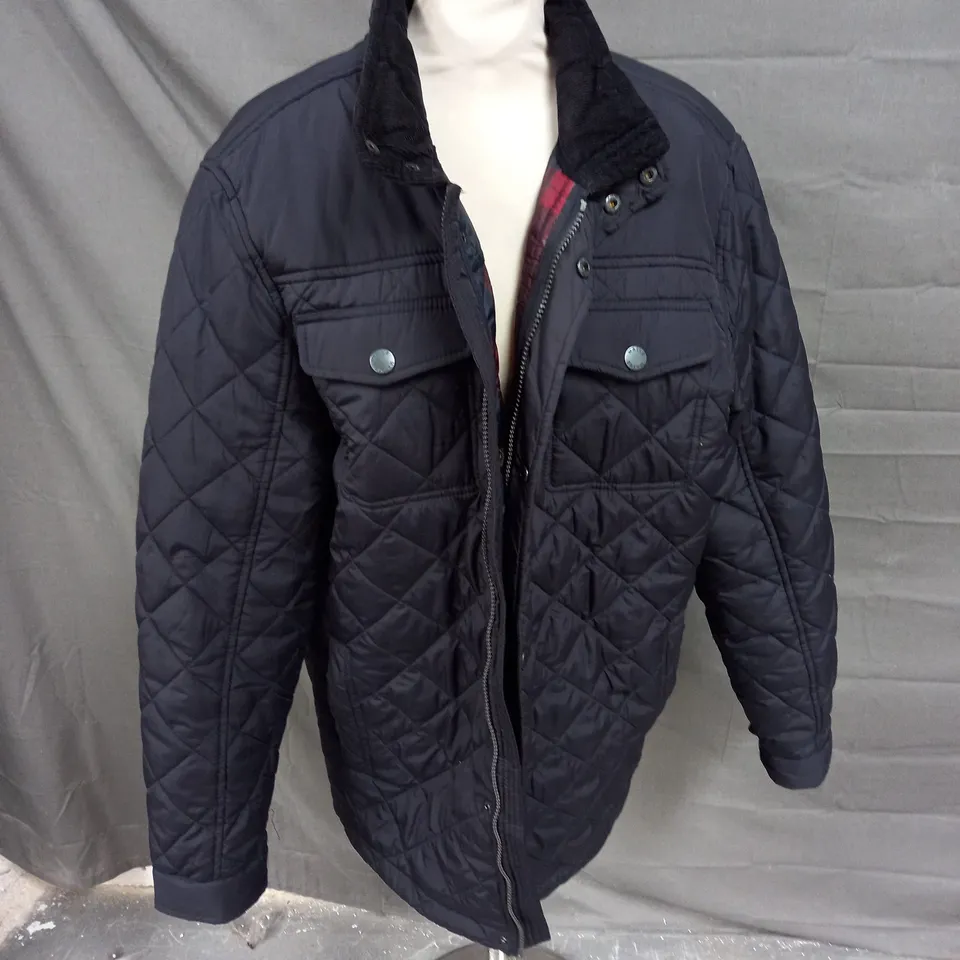 MAINE QUILTED JACKET IN NAVY SIZE L