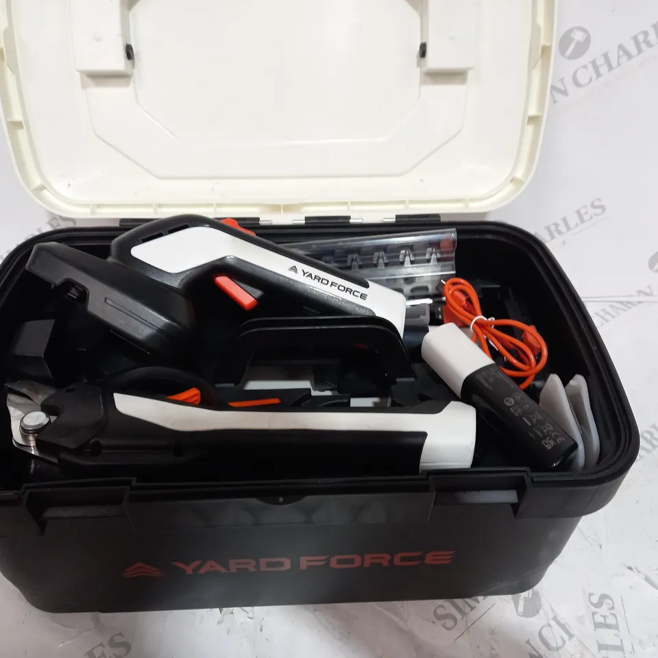 BOXED YARD FORCE VITA TOOL BOX W/2 BATTERIES 