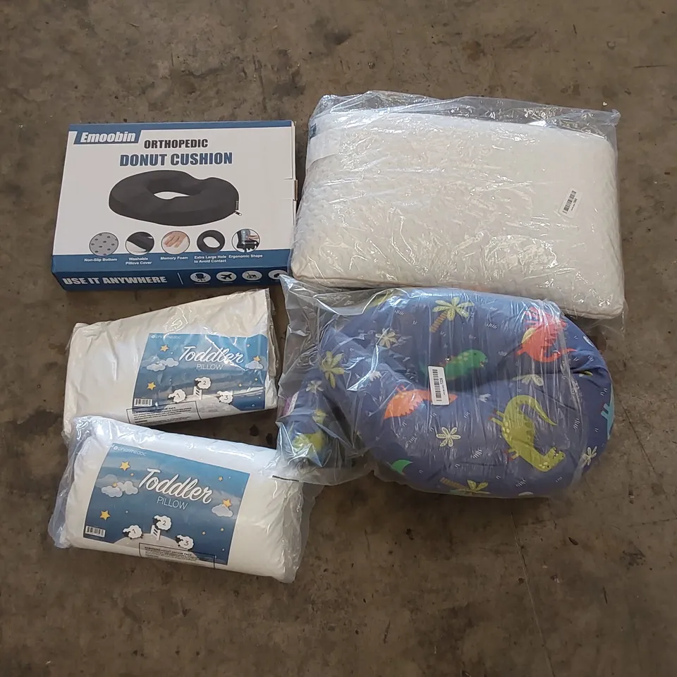 PALLET OF ASSORTED BEDROOM AND COMFORT BASED PRODUCTS TO INCLUDE; PILLOWS, SUPPORT SEAT CUSHIONS AND SIMILARLY RELATED GOODS
