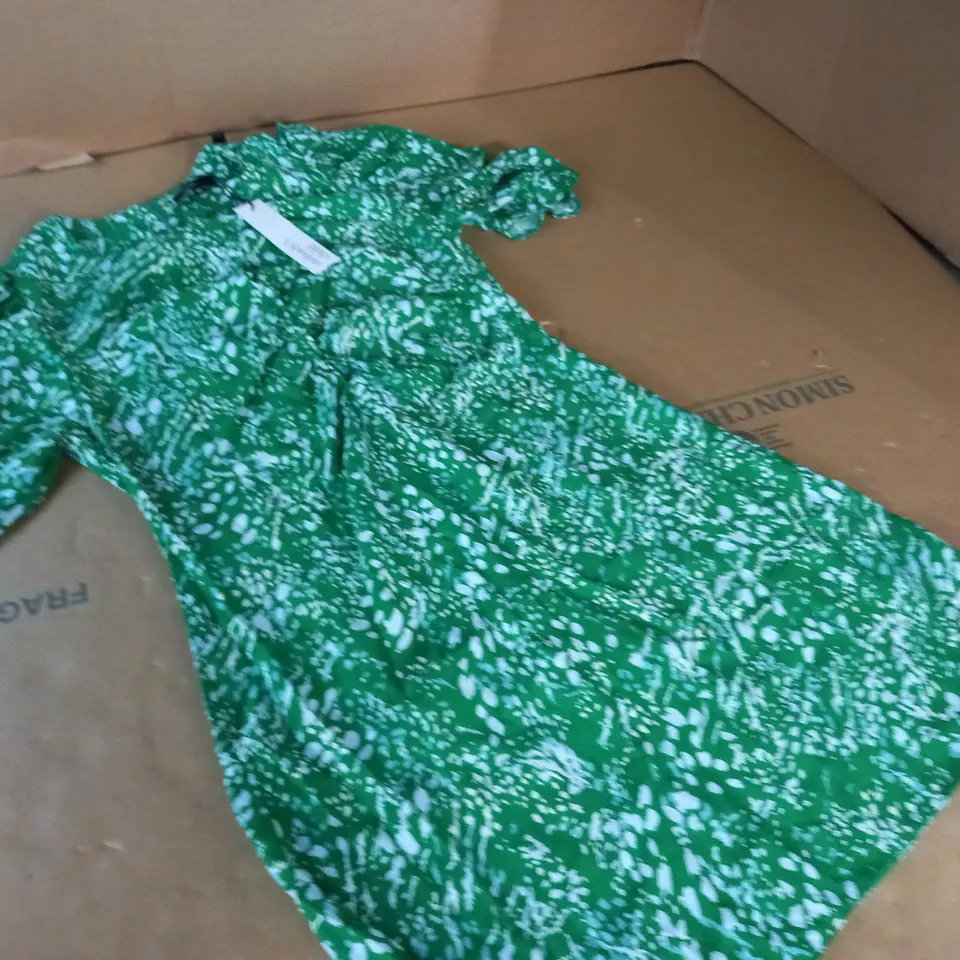 NOBODYS CHILD NICOLA MINI DRESS IN GREEN - 10