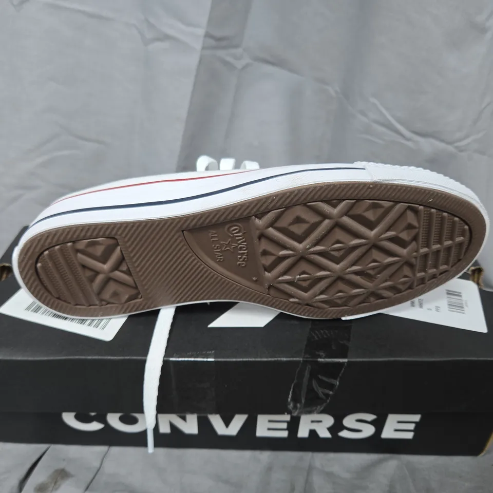 BOXED CONVERSE WHITE OX TRAINERS - MEN'S WIDE, UK 5