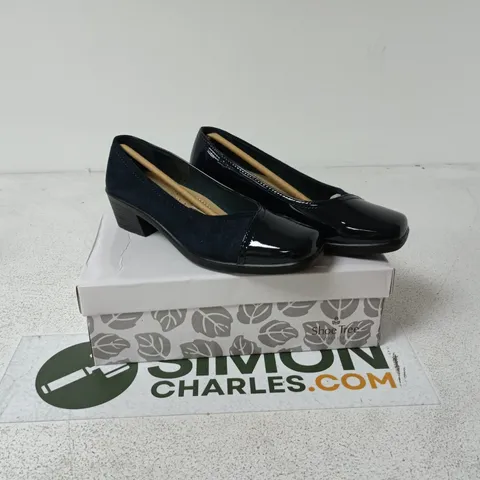 SHOE TREE COMFORT DIANA NAVY SHOES UK 4 BOXED