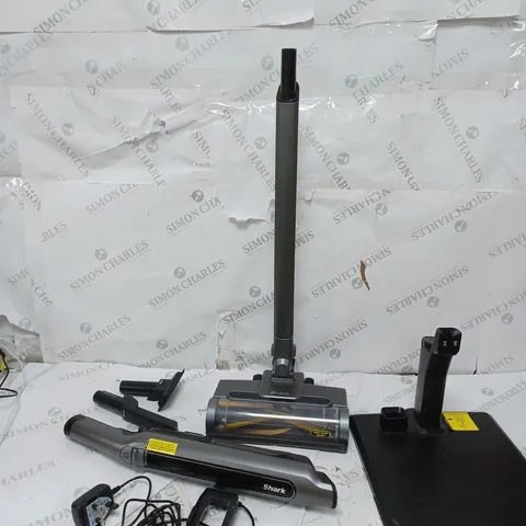 BOXED SHARK WANDVAC 2-IN-1 LIGHTWEIGHT CORDLESS HANDHELD VACUUM CLEANER
