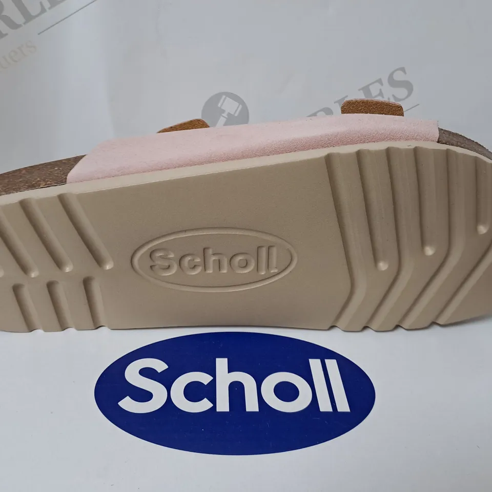 BOXED SCHOLL SANDLES IN PINK SIZE 7  