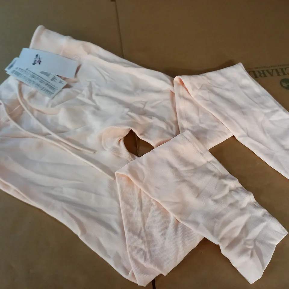 REEBOK RIBBED LOGO LEGGINGS IN LIGHT PINK - M