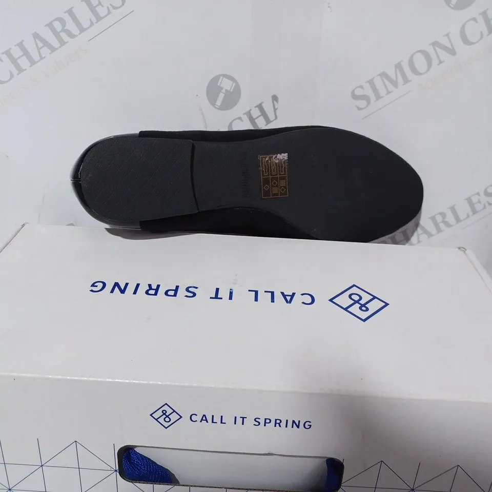 BOXED CALL IT SPRING ALTRADE BALLET PUMP SIZE 4
