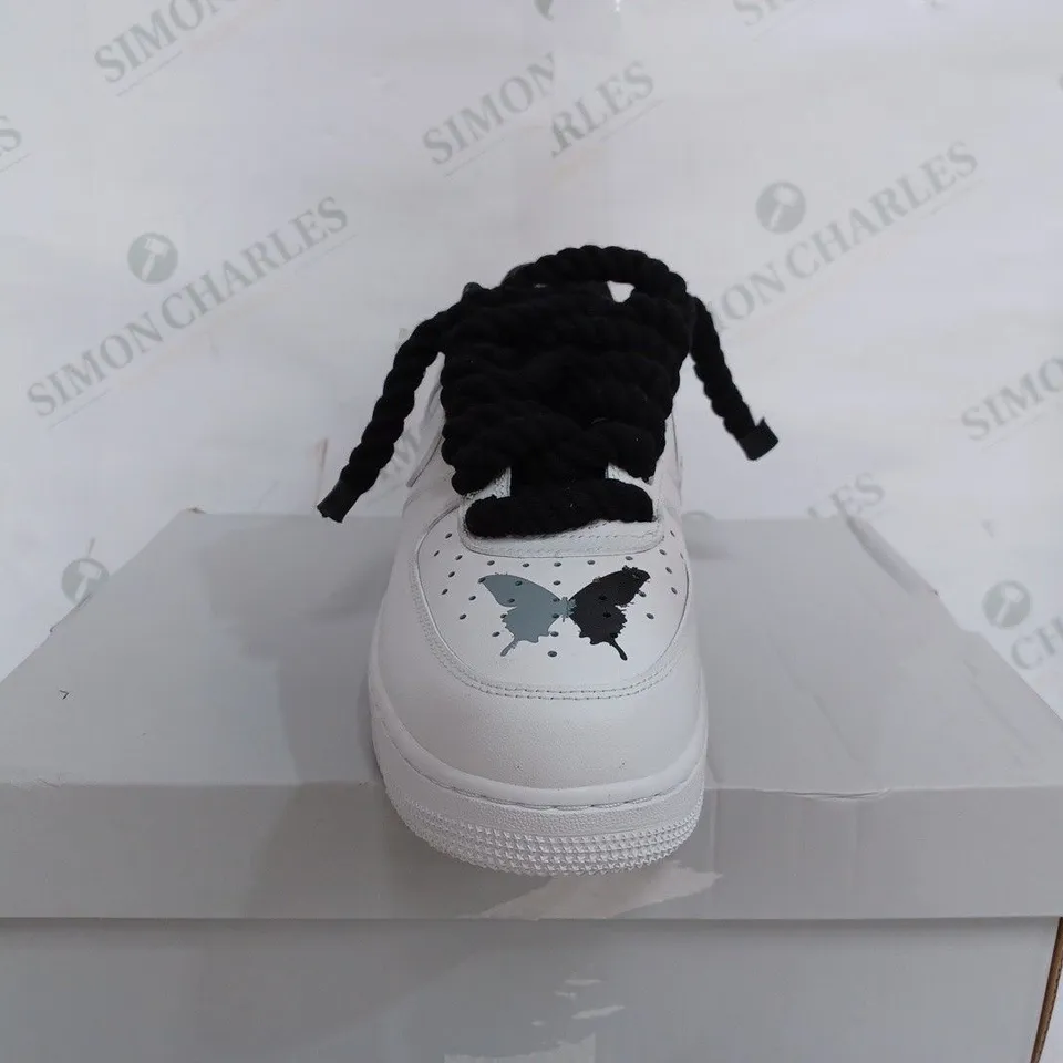 NIKE AIR FORCE 1 07 IN WHITE - UK 8
